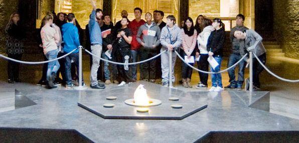 Visite d'élèves au Mémorial de la Shoah de Paris © Mémorial de la Shoah 