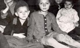 image d'archives d'enfants durant la Seconde Guerre mondiale