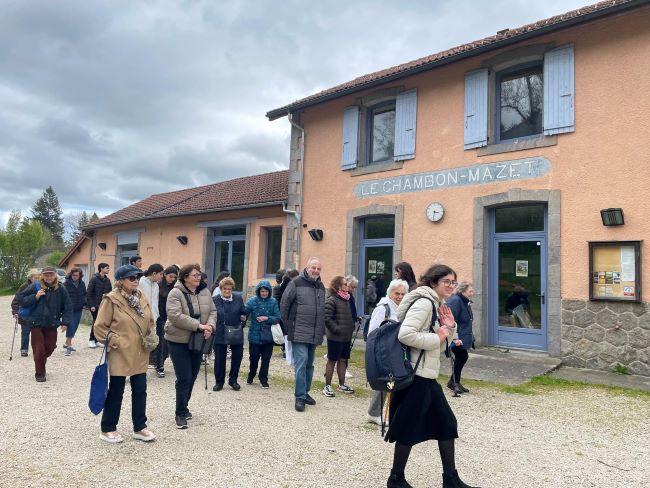 Voyage au Chambon-Lignon d'un groupe d'Écoute Mémoire et Histoire (OSE) et de lycéens de l'école Yabné