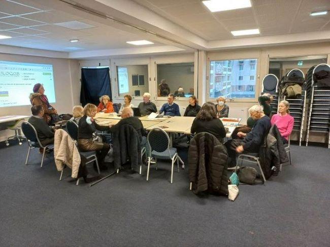 Un nouvel atelier de Yiddish de Passerelles dans les locaux du FSJU à Lyon, décembre 2022.