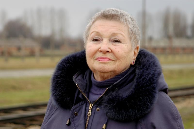 Sarah Lichtsztejn-Montard lors de l'enregistrement de son témoignage à Auschwitz-Birkenau par&nbsp;l'Union des déportés d'Auschwitz. Photo : UDA 