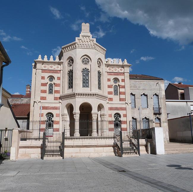 La façade rénovée de la synagogue de Verdun 