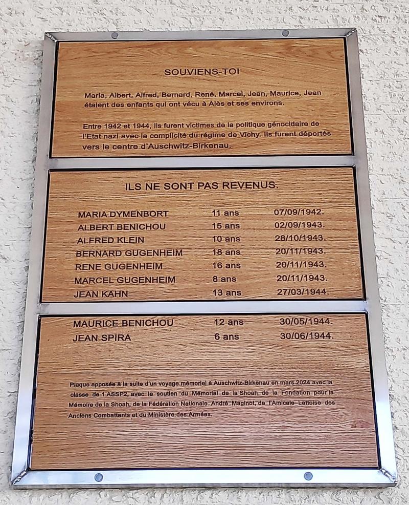 Inauguration d'une plaque en mémoire des enfants juifs résidant à Alès (Gard) - Lycée Jean-Baptiste Dumas