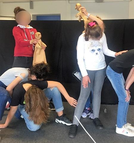 Répétition du spectacle Un sac de billes avec les élèves du collège de la Dombes - Photo Vincent Rougerie 