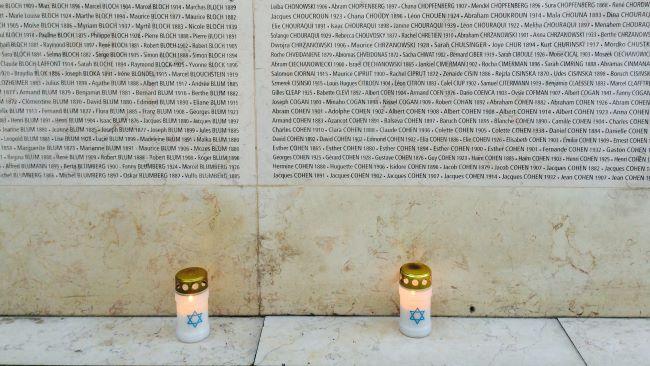 Mur des noms au Mémorial de la Shoah © PM - FMS