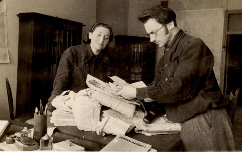 Avrom Sutzkever et sa femme en 1944. Photo : Yad Vashem 