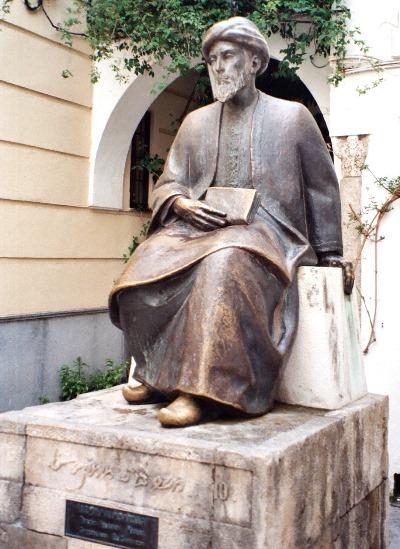 Statue de Maïmonide à Cordoue. Photo : Annesov, Wikimedia Commons