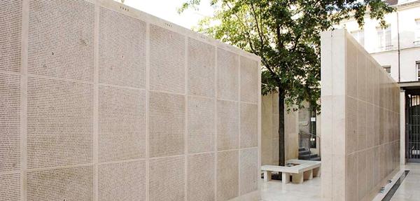 Mur des noms des déportés juifs de France - Photo : Pierre Marquis 